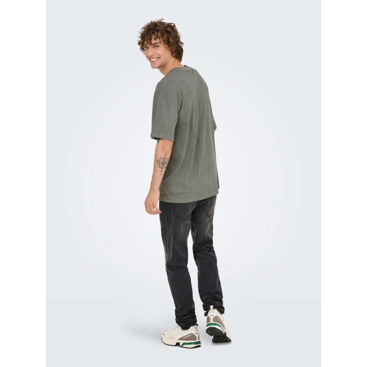 ONLY & SONS MEN΄S RELAXED FIT COTTON DISTRESS T-SHIRT CASTOR GREY